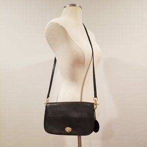 Vintage Georgetown Leather Design Turnlock envelope style Crossbody handbag